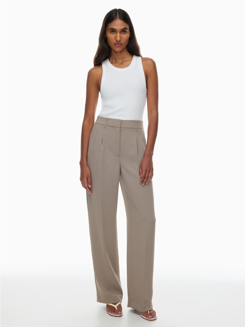 Aritzia The Effortless Pant™ Flex 4 short